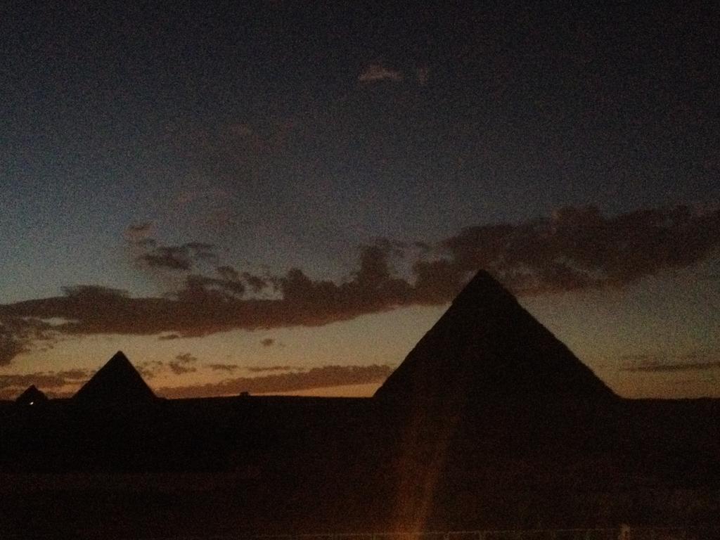 Pyramids Loft Homestay Kafrat al Jabal Экстерьер фото