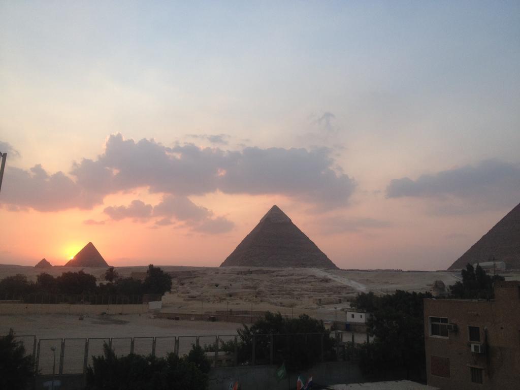 Pyramids Loft Homestay Kafrat al Jabal Экстерьер фото