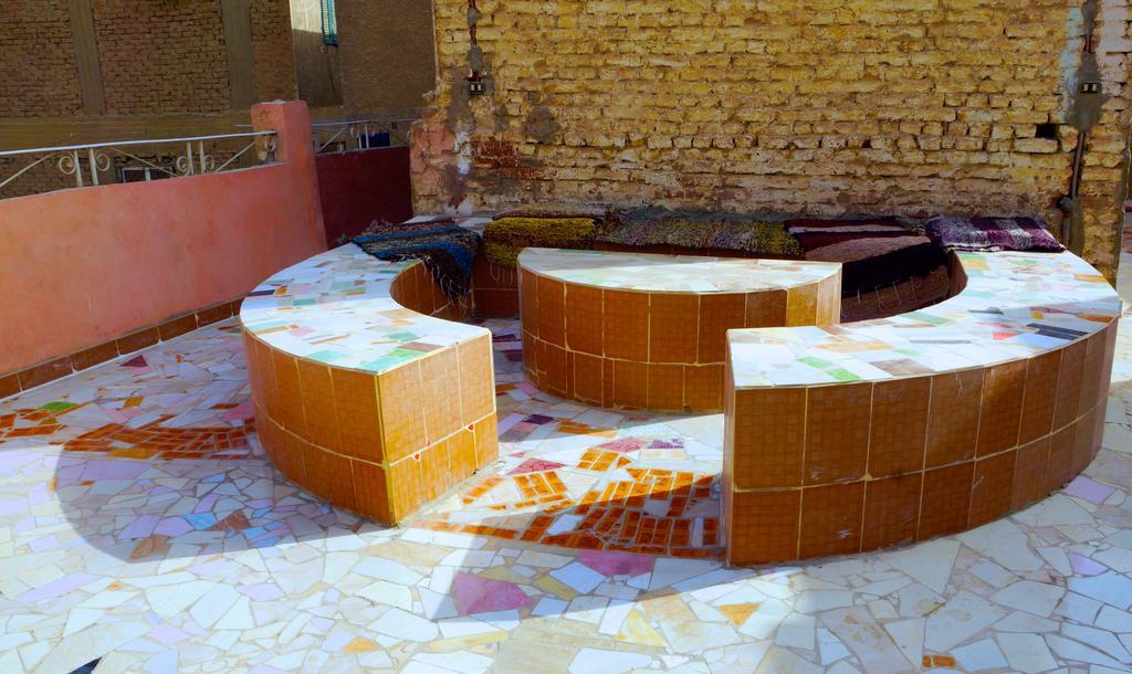 Pyramids Loft Homestay Kafrat al Jabal Номер фото